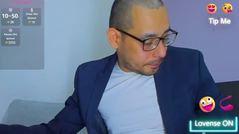 Jhony Alzate online show from 28, 12, 2024