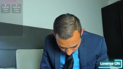 Jhony Alzate online show from 6, 2, 2026