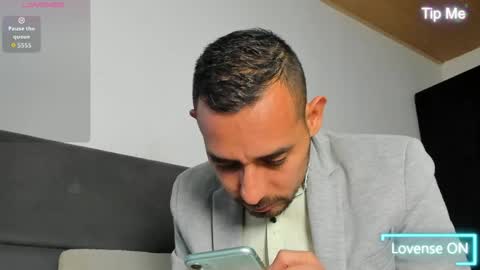 Jhony Alzate online show from 30, 5, 2026