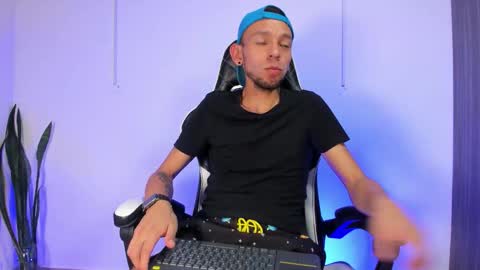 Snapshot of jhors_silv chatting on 12, 10, 2025 Jhors online show from 12, 10, 2025