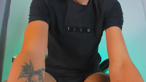 Snapshot of jhors_silv chatting on 18, 10, 2025 Jhors online show from 18, 10, 2025