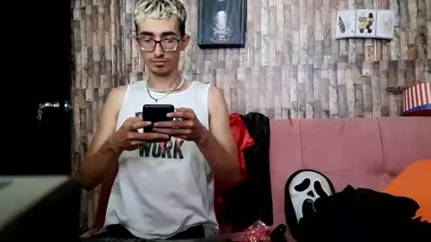 Snapshot of jhosuamoore chatting on 19, 10, 2025 Jhosuamoore online show from 19, 10, 2025