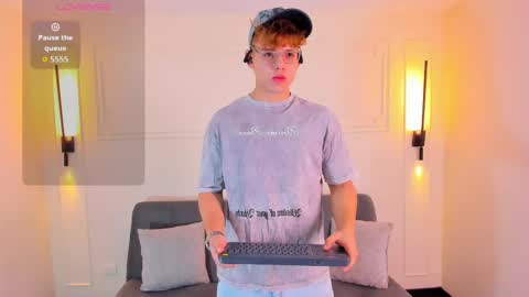 jhoumod_21 online show from 24, 9, 2025