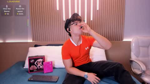 jhoumod_21 online show from 10, 10, 2025