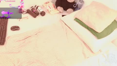 Hello iam hoxy ready to get wet online show from 5, 10, 2025