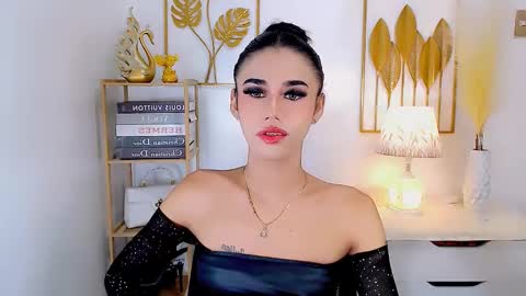 julie online show from 11, 12, 2024