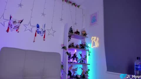 Snapshot of ji_hyun chatting on 24, 9, 2025 Ji  online show from 24, 9, 2025