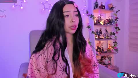 Snapshot of ji_hyun chatting on 26, 11, 2025 Ji online show from 26, 11, 2025