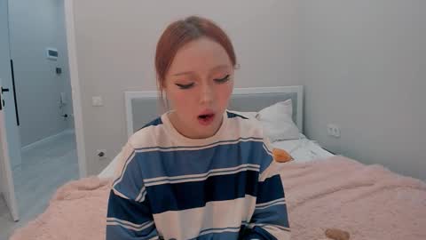 Snapshot of ji_yon_1 chatting on 18, 10, 2025 yuna online show from 18, 10, 2025