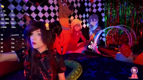    online show from 1, 2, 2025