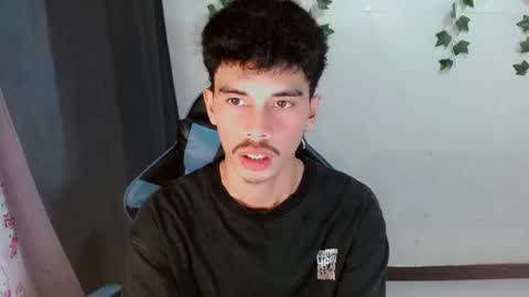 Snapshot of jim_cumxx chatting on 1, 10, 2025 JIMBOY online show from 1, 10, 2025