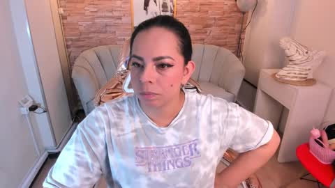 Snapshot of jimena_b chatting on 18, 12, 2024 jimena online show from 18, 12, 2024