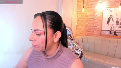 Snapshot of jimena_b chatting on 22, 12, 2024 jimena online show from 22, 12, 2024