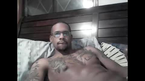 Snapshot of jimmytatto33 chatting on 18, 1, 2025 jimmytatto33 online show from 18, 1, 2025