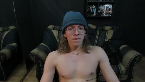 Snapshot of jinnbook chatting on 25, 2, 2025 JinnBook online show from 25, 2, 2025