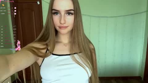 Snapshot of jinnyjaquins chatting on 10, 4, 2026 Jinny online show from 10, 4, 2026