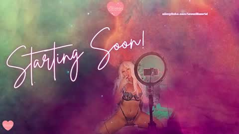 Snapshot of jinxy_loves chatting on 22, 12, 2025 jinxy loves online show from 22, 12, 2025