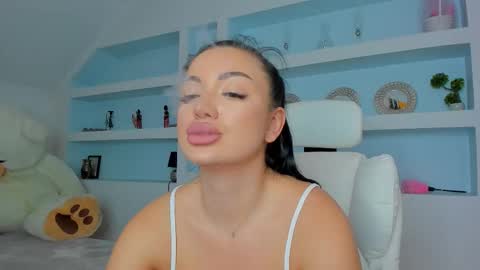 Juliee online show from 9, 11, 2025