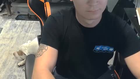 Snapshot of jjhynes402 chatting on 22, 9, 2025 Jake online show from 22, 9, 2025