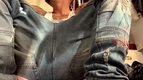 jmartel92 online show from 3, 3, 2026