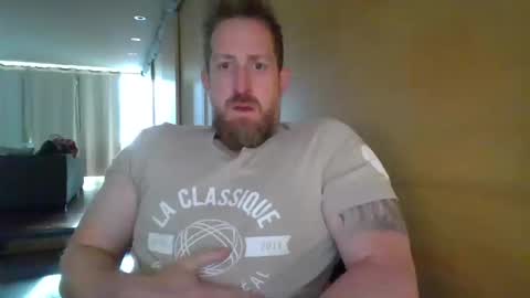 Snapshot of jmate13 chatting on 20, 10, 2025 jmate13 online show from 20, 10, 2025