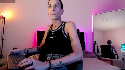 Snapshot of joaisaza chatting on 20, 10, 2025 Joa Isaza online show from 20, 10, 2025