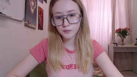 joan_kiss online show from 11, 4, 2026