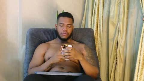 Snapshot of joan_saenz chatting on 25, 9, 2025 JOAN SAENZ online show from 25, 9, 2025