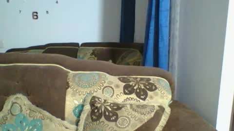 JOAN SAENZ online show from 5, 1, 2026