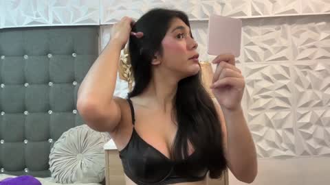Snapshot of joanaemerald chatting on 26, 12, 2024 joana online show from 26, 12, 2024