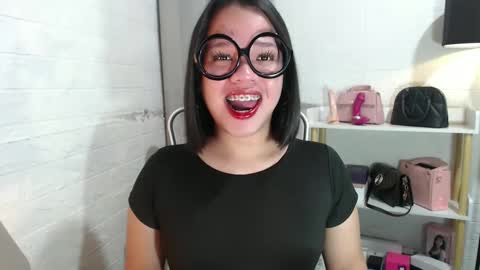 Joana online show from 9, 1, 2025