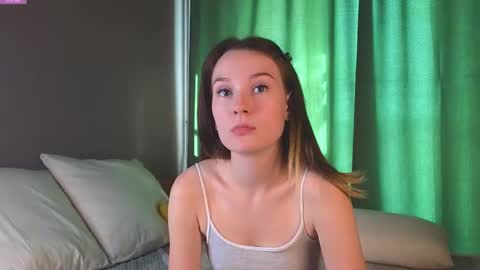 Snapshot of joancrumpton chatting on 20, 9, 2025 Alice in the country of dreams online show from 20, 9, 2025