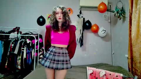 Joannatompson online show from 22, 10, 2025