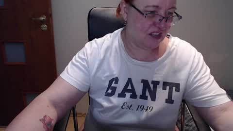 Snapshot of joannaandneighbour chatting on 12, 1, 2025 Joanna and Greg online show from 12, 1, 2025