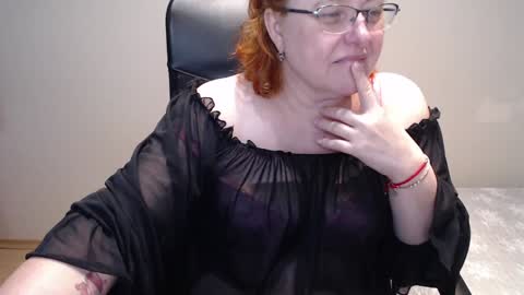 Snapshot of joannaandneighbour chatting on 14, 1, 2025 Joanna and Greg online show from 14, 1, 2025