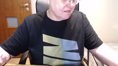 Snapshot of joannaandneighbour chatting on 16, 1, 2025 Joanna and Greg online show from 16, 1, 2025