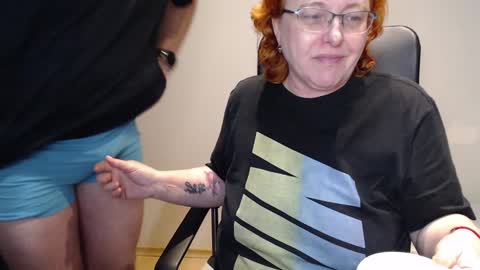 Snapshot of joannaandneighbour chatting on 19, 1, 2025 Joanna and Greg online show from 19, 1, 2025