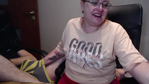 Snapshot of joannaandneighbour chatting on 23, 1, 2025 Joanna and Greg online show from 23, 1, 2025