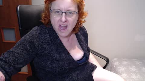 Snapshot of joannaandneighbour chatting on 29, 1, 2025 Joanna and Greg online show from 29, 1, 2025