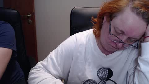 Snapshot of joannaandneighbour chatting on 3, 2, 2025 Joanna and Greg online show from 3, 2, 2025