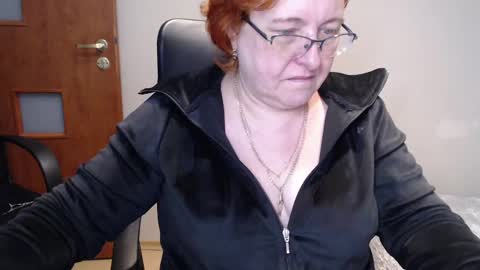 Snapshot of joannaandneighbour chatting on 22, 2, 2025 Joanna and Greg online show from 22, 2, 2025