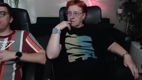 Snapshot of joannaandneighbour chatting on 6, 10, 2025 Joanna and Greg online show from 6, 10, 2025