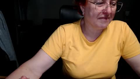 Snapshot of joannaandneighbour chatting on 20, 11, 2025 Joanna and Greg online show from 20, 11, 2025