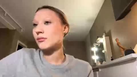 Annie online show from 24, 3, 2026