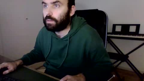 joaodias_18 online show from 12, 2, 2026