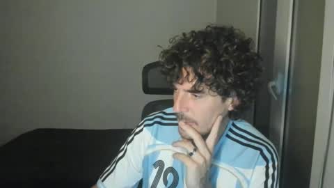 Snapshot of joaquin420_hot chatting on 6, 3, 2026 joaquin420_hot online show from 6, 3, 2026