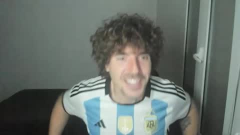 Snapshot of joaquin420_hot chatting on 8, 3, 2026 joaquin420_hot online show from 8, 3, 2026