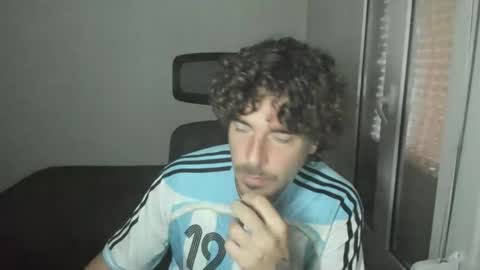 Snapshot of joaquin420_hot chatting on 14, 3, 2026 joaquin420_hot online show from 14, 3, 2026