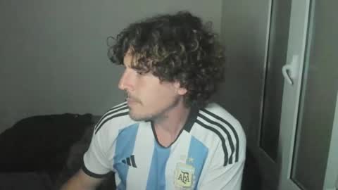 Snapshot of joaquin420_hot chatting on 4, 4, 2026 joaquin420_hot online show from 4, 4, 2026