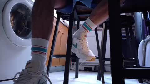 GUILLAUME feet and socks online show from 23, 2, 2025